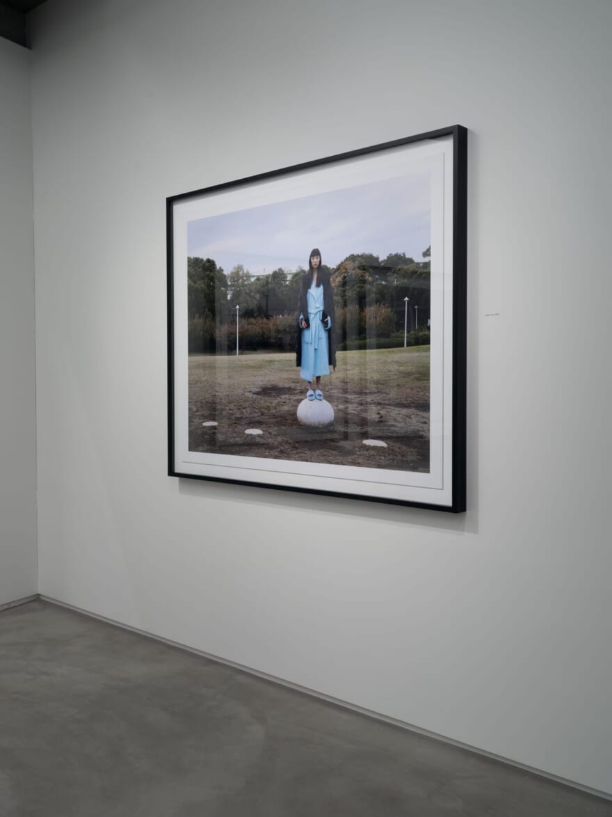 BOTTEGA VENETA OPENS ALEC SOTH EXHIBITION IN TOKYO ボッテガヴェネタ 東京 アレック・ソス 写真展　写真２