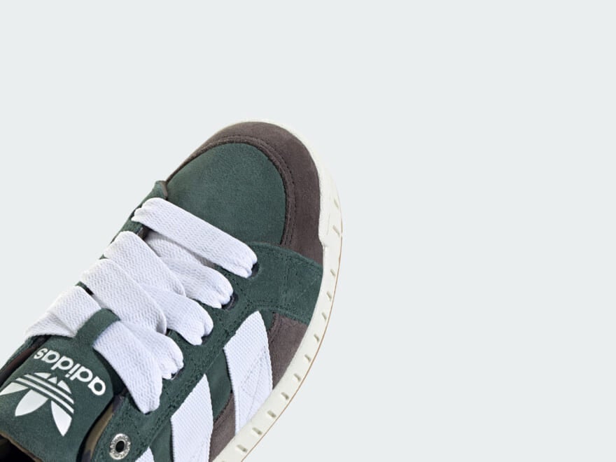 adidas Originals A BATHING APE® コラボ アディダス　エイプ　コラボ　スニーカー　爪先