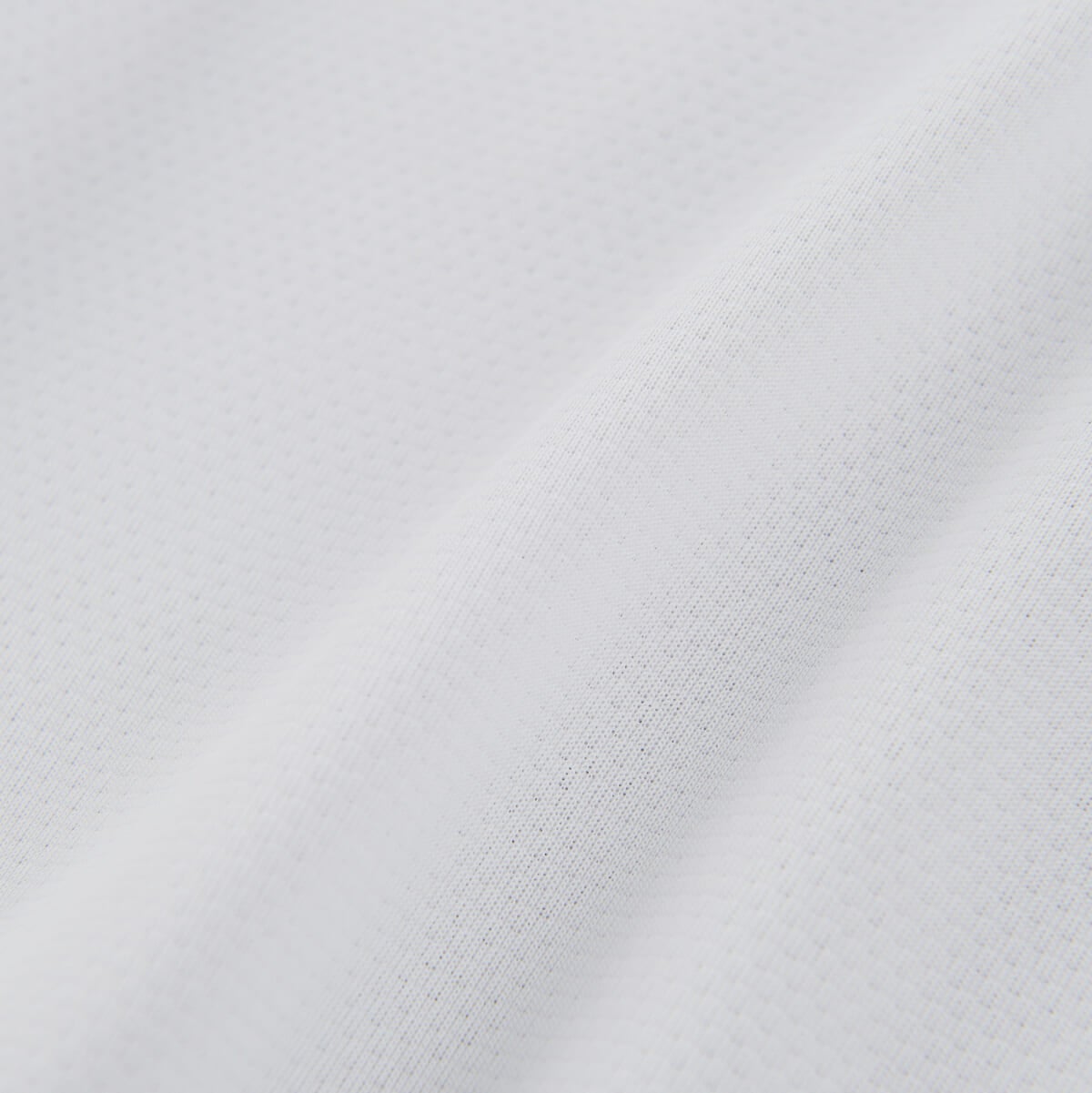モンベルの白いパーカ　クール フードシャツの素材　ウイックロン®クール