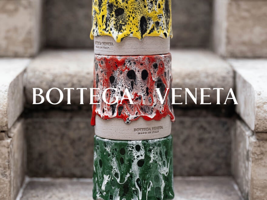 「ボッテガ・ヴェネタ」からハンドメイドで作られた特別なキャンドルが初登場！キャンドルホルダーを彩るのはカラフルな溶岩釉！