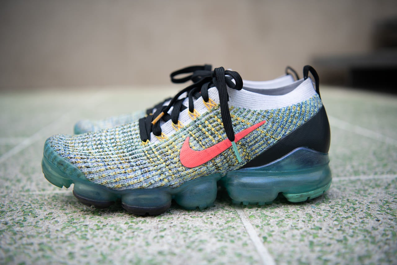 NIKE 「AIR VAPORMAX FLYKNIT 3」　サイド