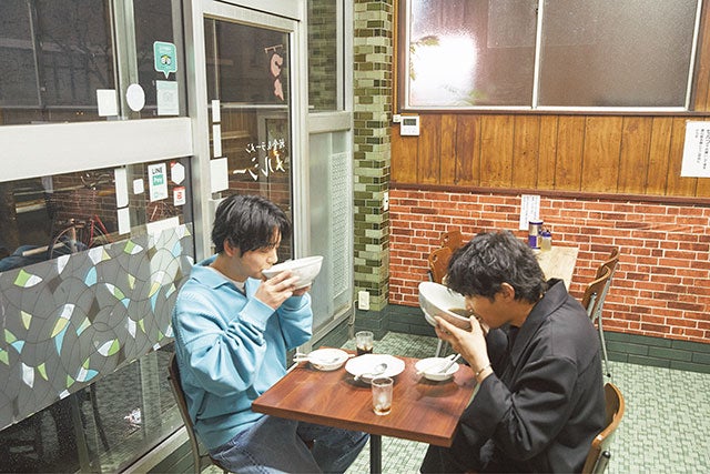 津田さんと榎木さんラーメンを完食