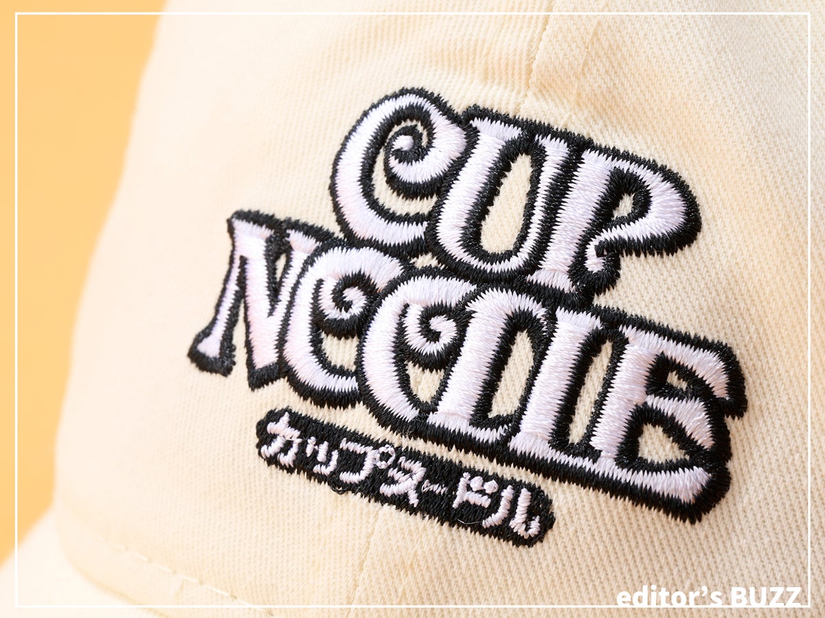 ３分も待てずに飛びついた！ 「ニューエラ」と「カップヌードル」のコラボキャップはまさにヨダレもの。大好物を頭からいける幸せ…[編集者の愛用私物  #73]