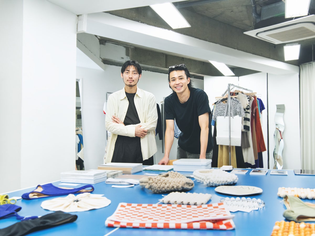 「このお店のテンションは最高！」古着×新品で作る“かわいげ”コーデに中田も感激【プロが推す東京の古着屋⑯エスメラルダサービスドデパートメント】