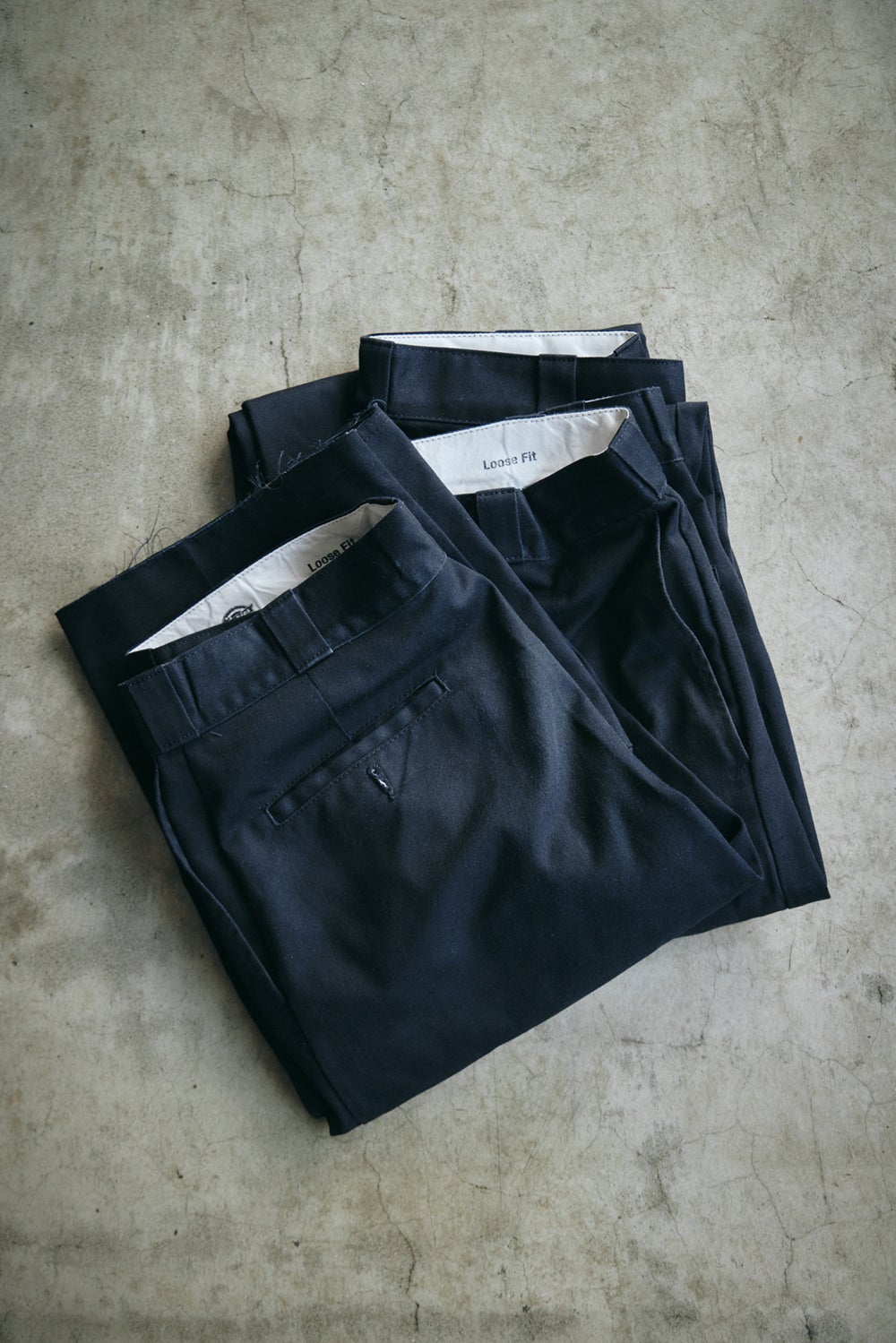 1.〈Dickies〉のダブルニーのフロント