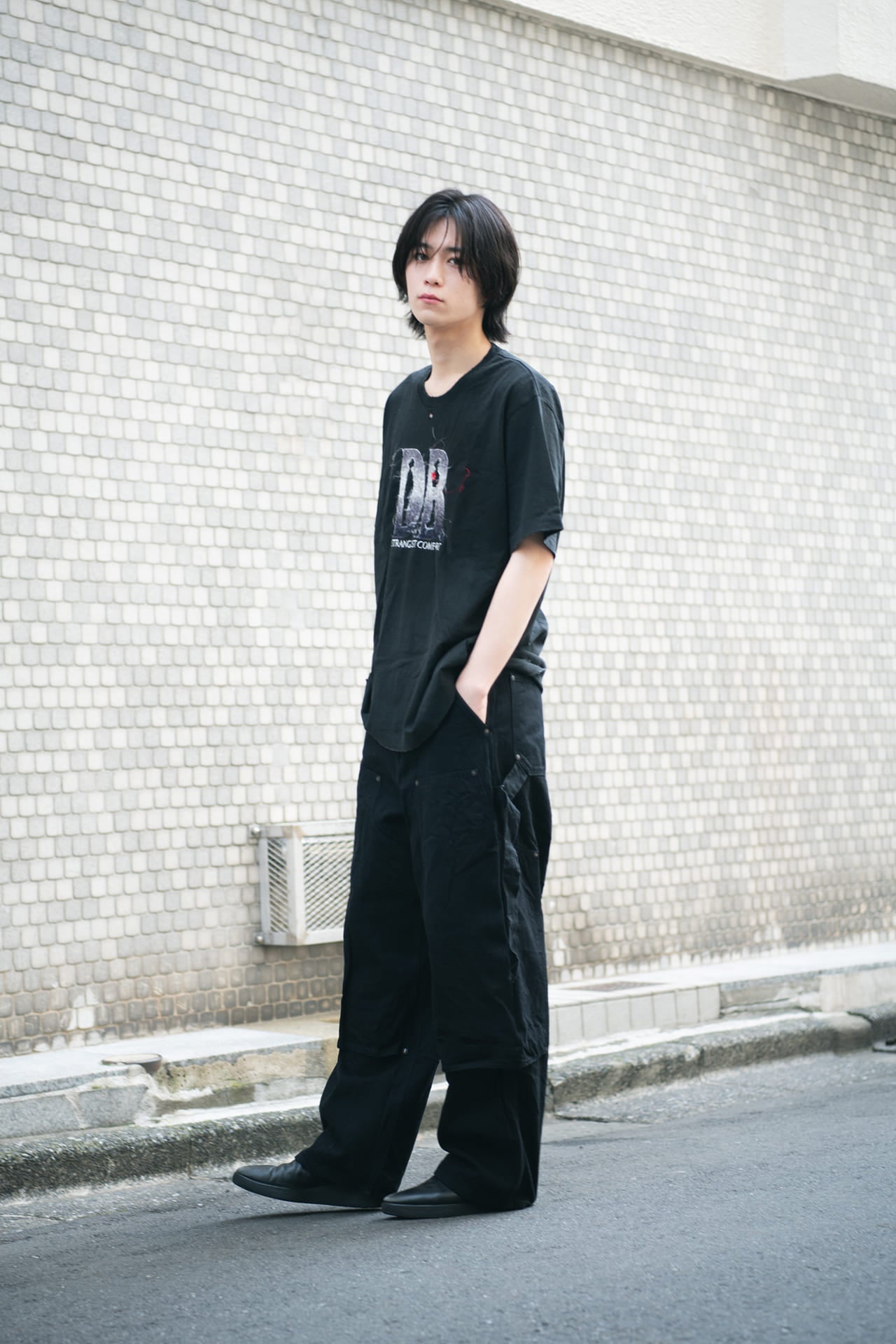 小方 蒼介] 「ダブレットのTシャツにラッド ミュージシャンのパンツを