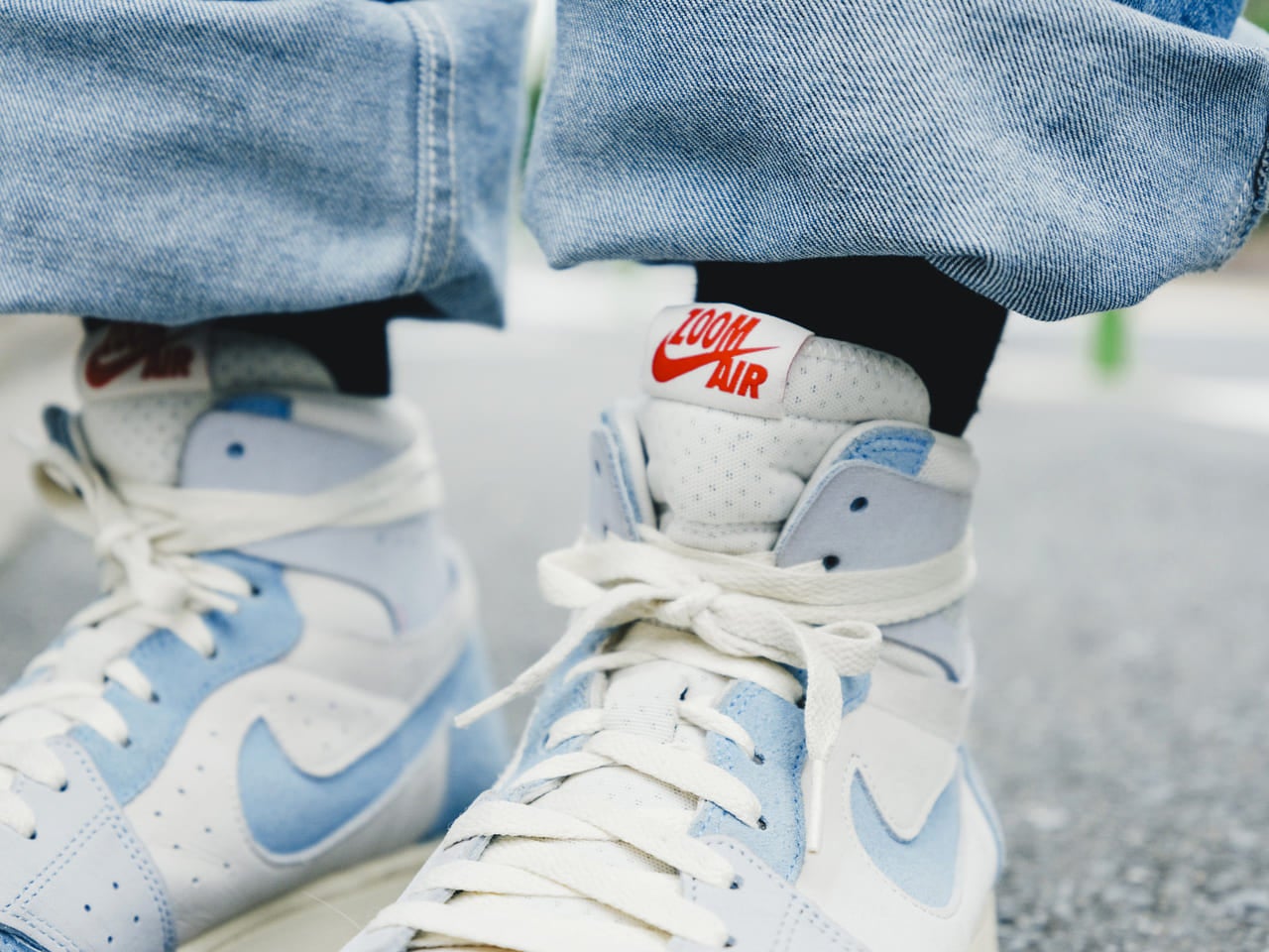 Nike WMNS Air Jordan 1 High Zoom CMFT 2 "University Blue"のシュータン