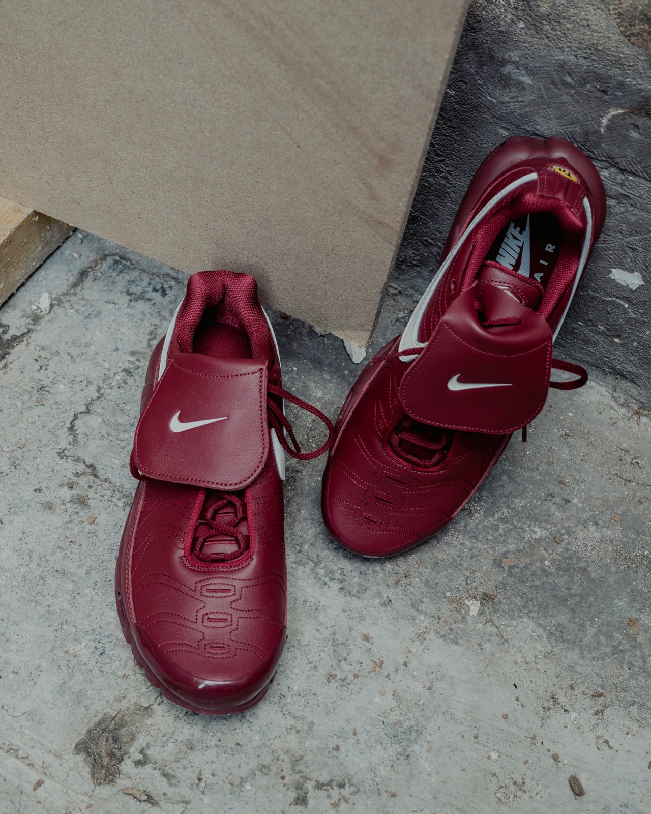 ナイキ NIKE AIR MAX PLUS TNPO レッド