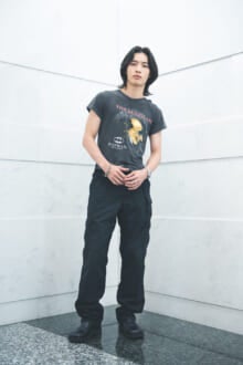[神谷空] 「Tシャツはロレックスの腕時計で盛る！　ワイドパンツとのバランスもお気に入り」【メンズノンノモデルの私服スナップ】