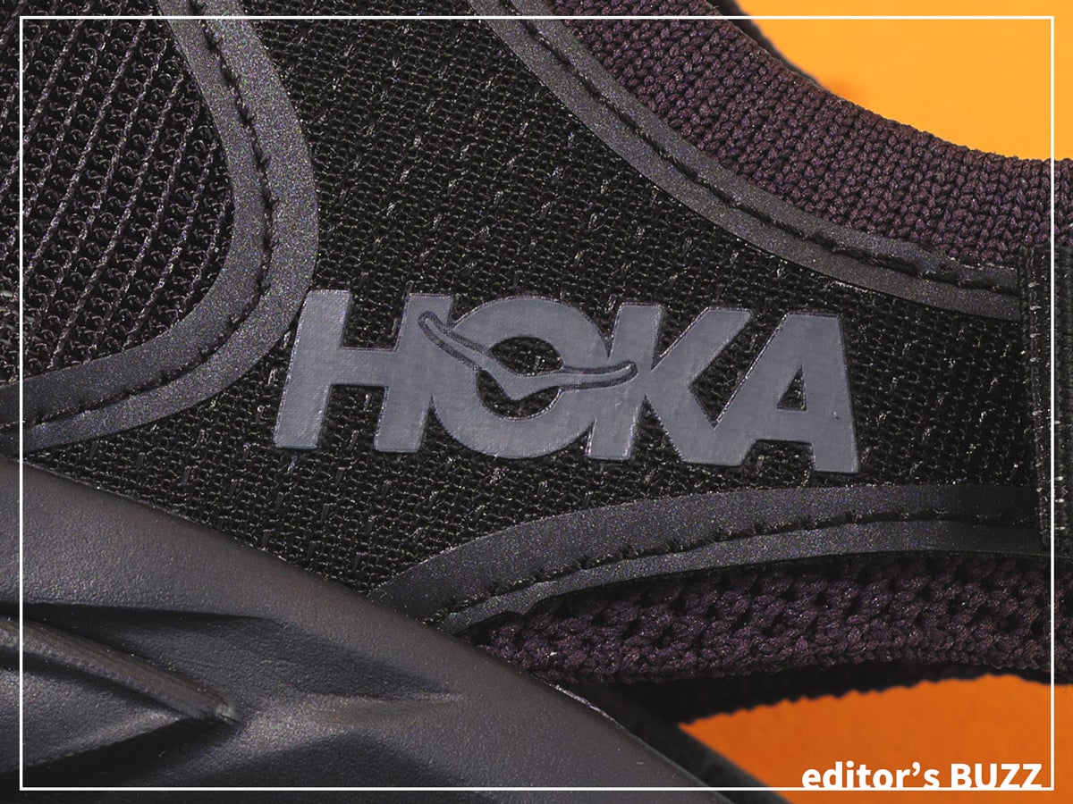 夏には夏の「黒いホカ」。厚底なのに超軽量なスニーカーサンダルはアクティビティはもちろん街にもちょうどいいオールブラック！[編集者の愛用私物  #92]