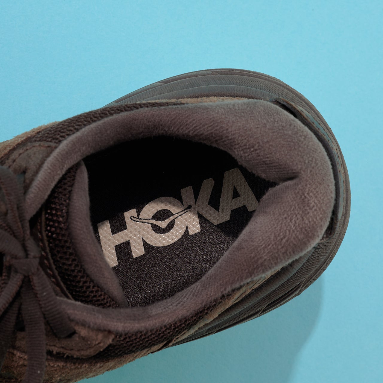 HOKA × EG BONDI L ロゴ