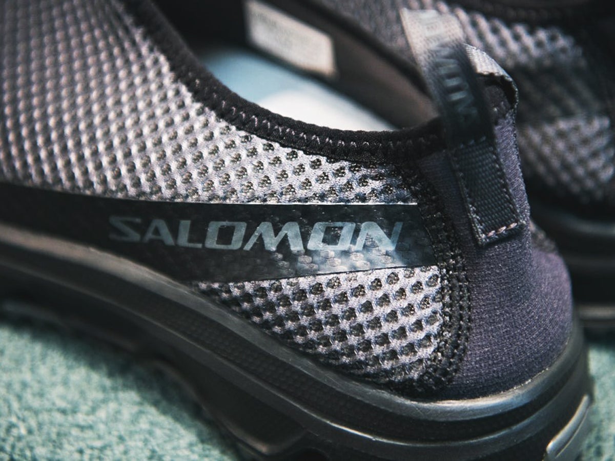 激レア　90s Salomon サロモン　テック　パーカー　アーカイブ　黒 激レア 90s Salomon サロモン テック パーカー アーカイブ 黒