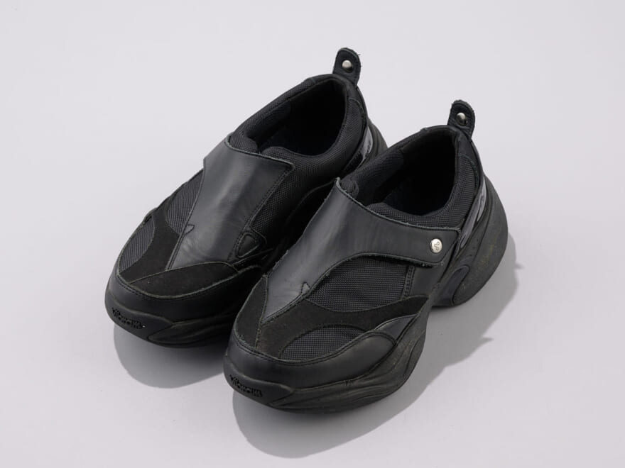 [Gallery] オシャレな人がこぞって履く黒スニーカーは「OAO（オーエーオー）」。買ってよかったブラック名品４選を正解着こなしつきで。