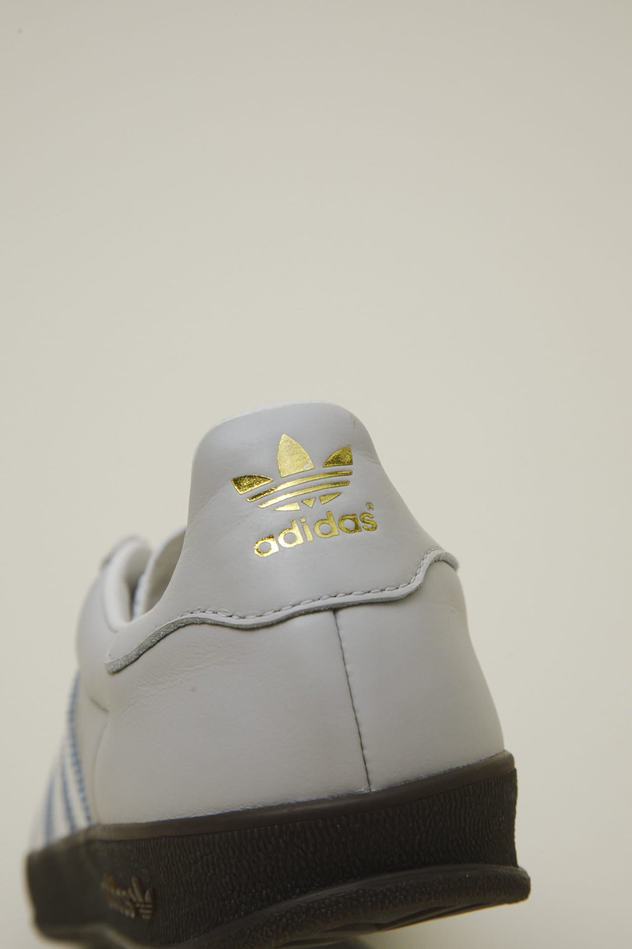 adidas Originals 別注GAZELLE INDOOR 踵ロゴ寄り