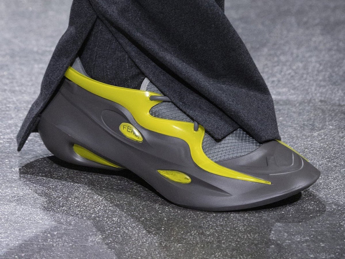 FENDI CASAロゴパターン スツール eye23-C.jpg