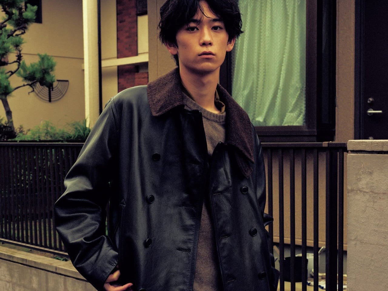一生モノな「オーラリー」のレザージャケット、ストリートに