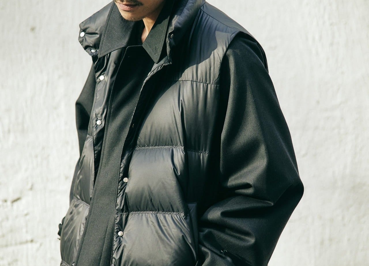 [Gallery]真冬も「オールブラック」が最高にモテる！ 定番黒ダウンを今季っぽく着るにはジーンズがカギ？【オシャレ女子が教える、本当にモテるコーデ】