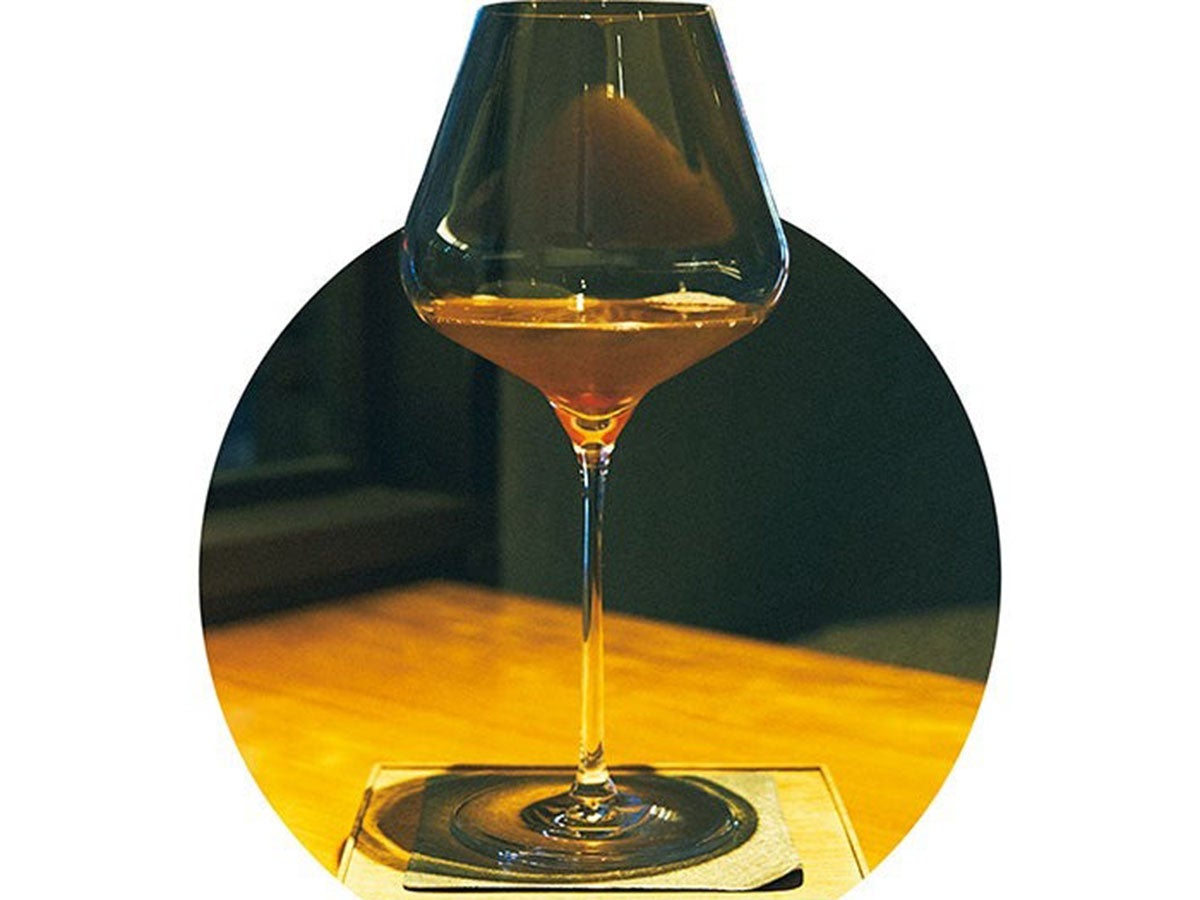 [Gallery]まるでアートのようなお酒。バー初心者のメンズノンノモデルが「ミクソロジーカクテル」に初挑戦。！楽しみ方は？どんな味？気になることを徹底レポート。