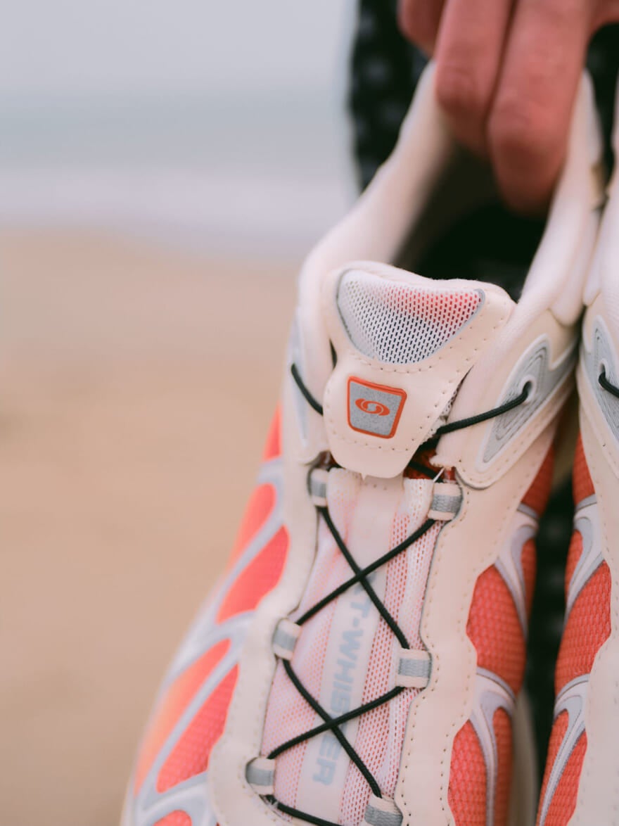 Salomonの新作スニーカー「XT-WHISPER」のシュータン