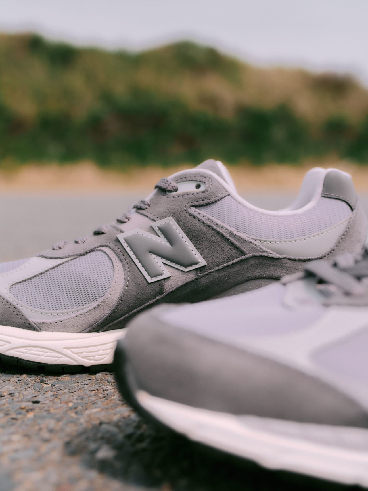 New Balanceの新作スニーカー「2002R」のNロゴ