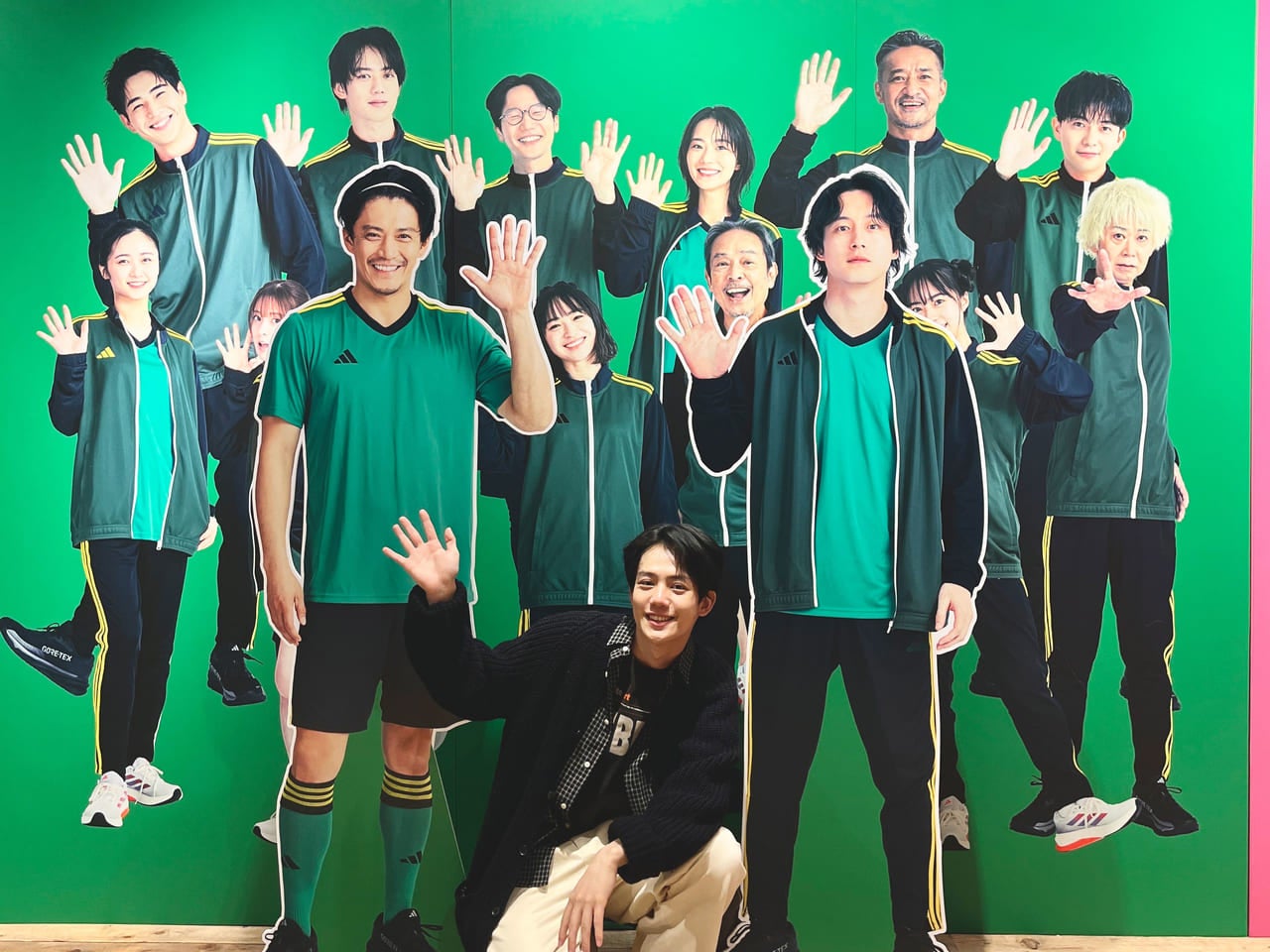 綾野剛 ベイヤードトーキョー アクスタ トライストーン大運動会