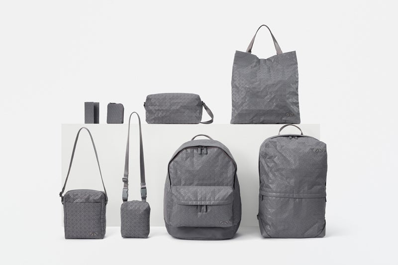 BAO BAO ISSEY MIYAKE(バオバオ イッセイミヤケ)KUROシリーズ「ONE TONE」のラインナップ