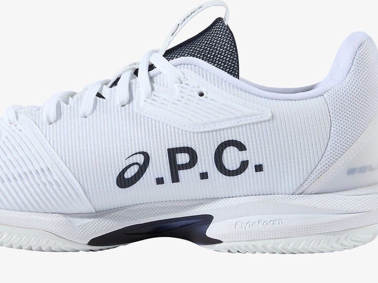 [Gallery]「アシックス」と「A.P.C.(アーペーセー)」のコラボが実現！ 初のテニスコレクションで、オフでもオンでも楽しめるアイテムが揃う！