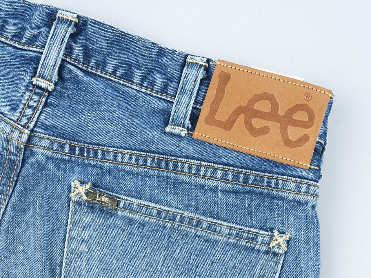 「Lee（リー）」の定番名品、穿けば穿くほどかっこよくなる上品なホワイトデニム…【服のプロの推しジーンズは何色？／4Kプレス編】