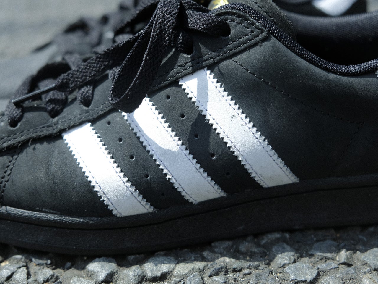 adidas Originals「Superstar ADV」のスリーストライプス