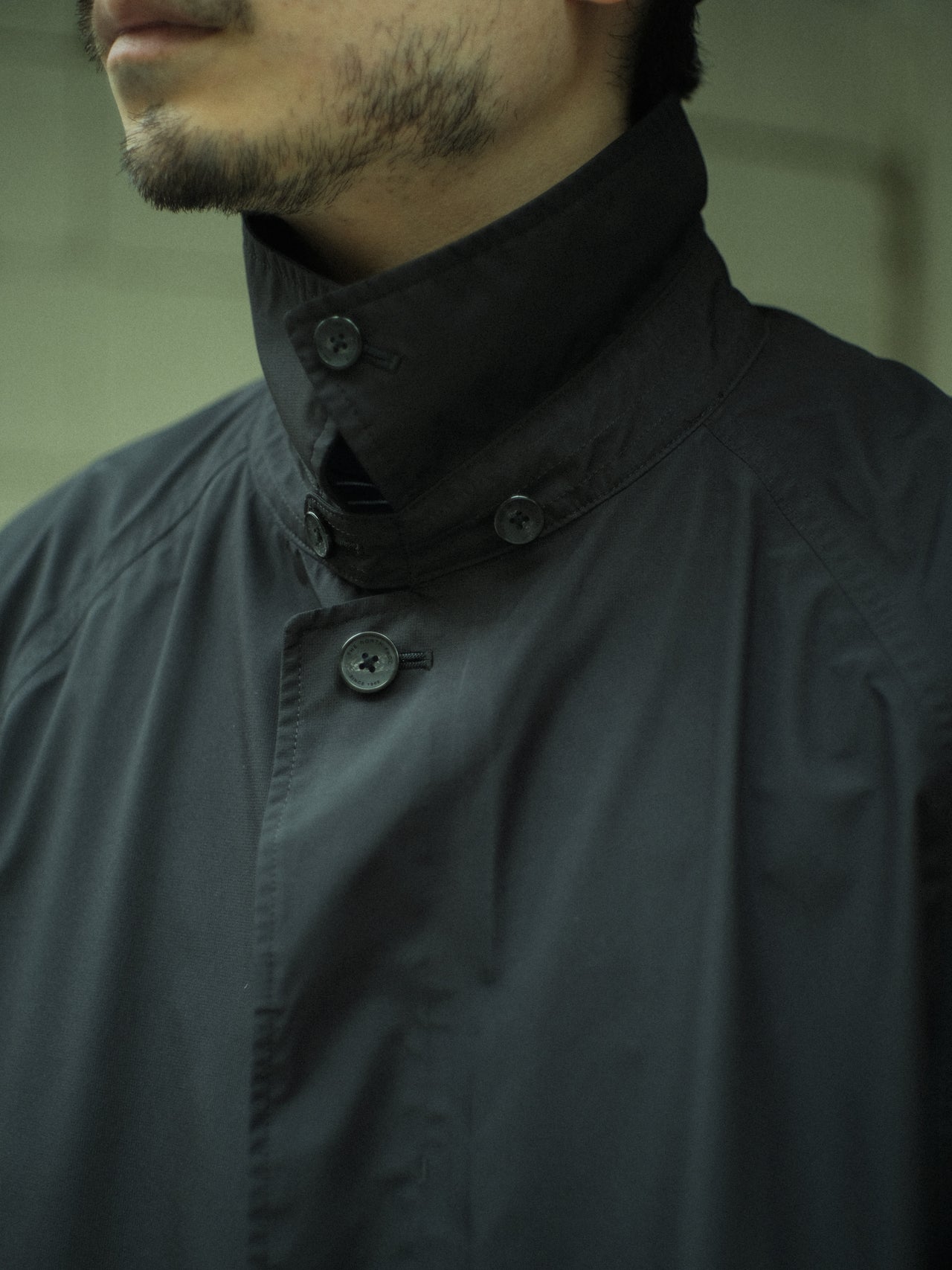 THE NORTH FACEの黒いコートのネックデザイン