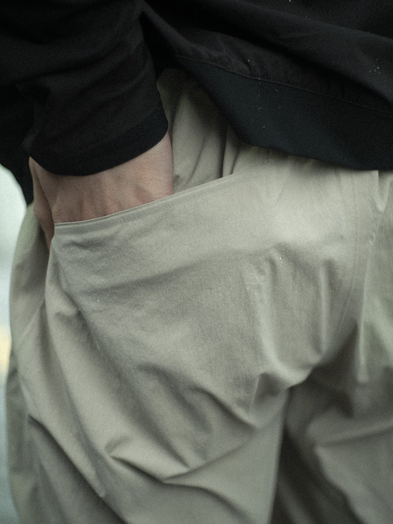 VEILANCEのパンツ