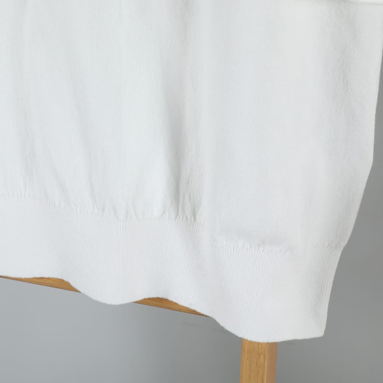 服好きが買ってよかったヨネトミの愛用ポロシャツの裾