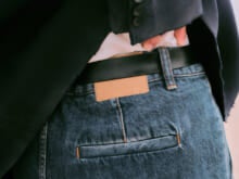 服のプロが気になるのは“定番じゃないデニム”。注目ブランド３選と正解着こなしの話。【Denim Style】