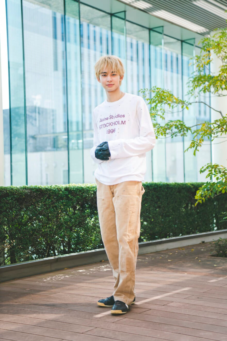 松井大奈の全身