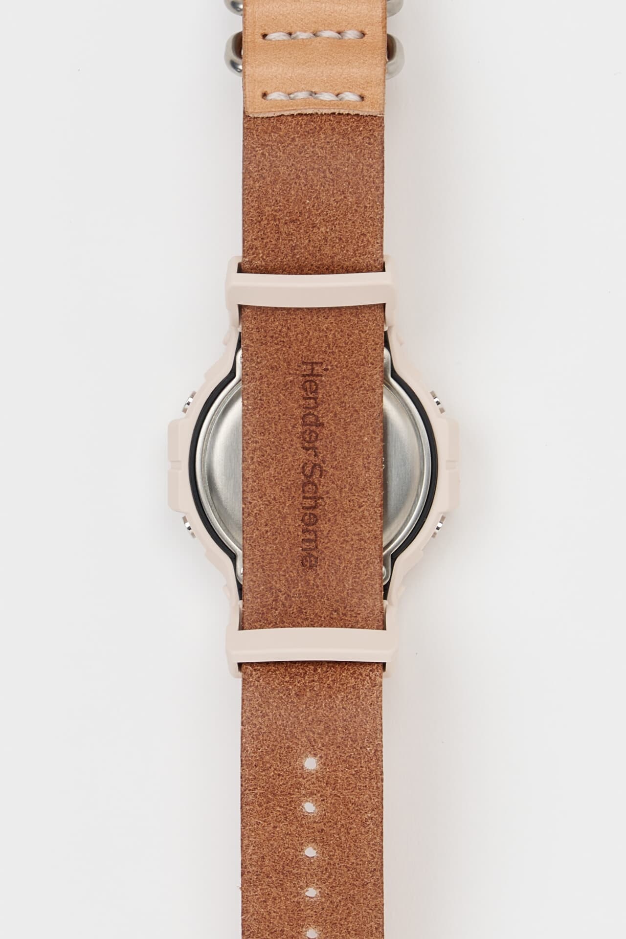 Hender Scheme(エンダースキーマ) G-SHOCK(ジーショック)コラボレーション第4弾「HenderScheme × G-SHOCK DW-5900」 ベルト 背面 より
