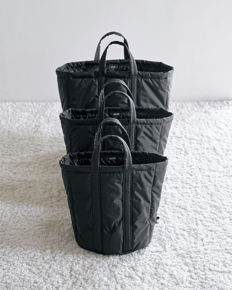 BLACK COMME des GARÇONSのNylon tote bag
