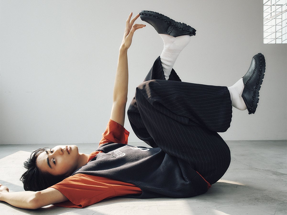 アウトドアにも使える「サロモン」、水陸両用の「ザ・ノース・フェイス」…。今買うべき！万能“ステップオンヒールシューズ”６選【ノールックで履けるシューズ】