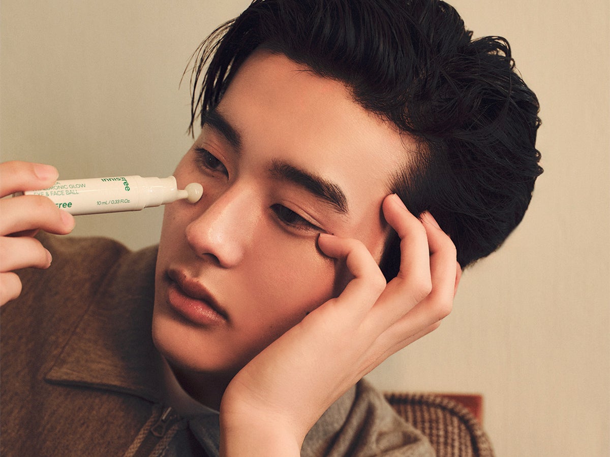 夜に差がつく。“乾かない・荒れない”スキンケアルーティンとは？［BAUM、イニスフリー、トリデン…］