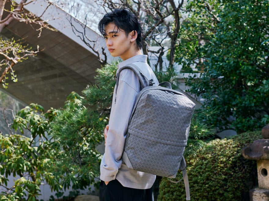 BAO BAO ISSEY MIYAKEの人気シリーズ“KURO”の「ONE-TONE」でコーディネートに静かな個性を！