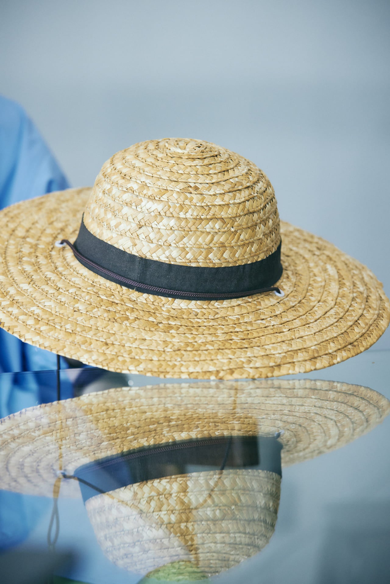 オシャレな人が買ってよかったダイソーの麦わら帽子