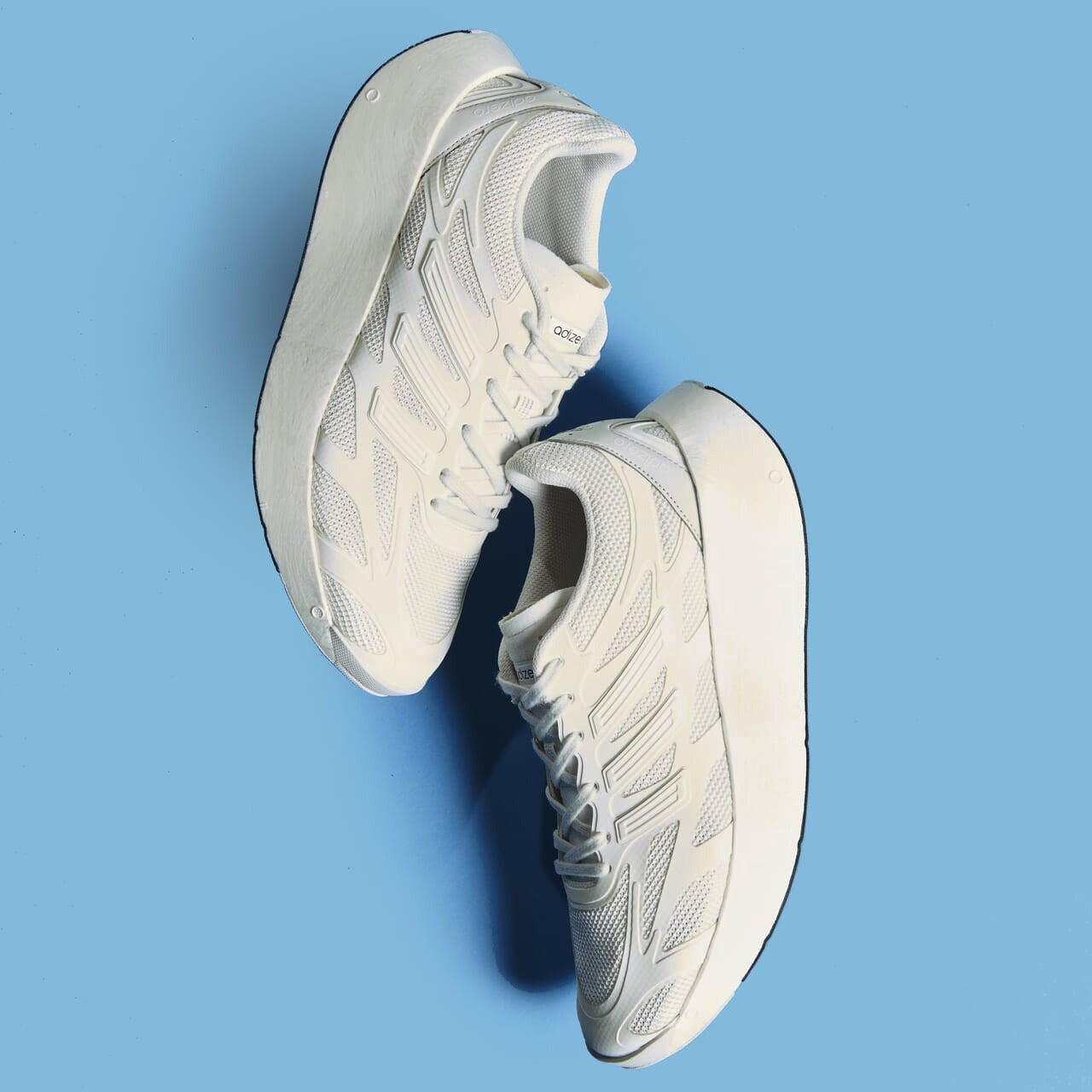 5月に買うべきアディダス オリジナルスの新作スニーカー ADIZERO ARUKU