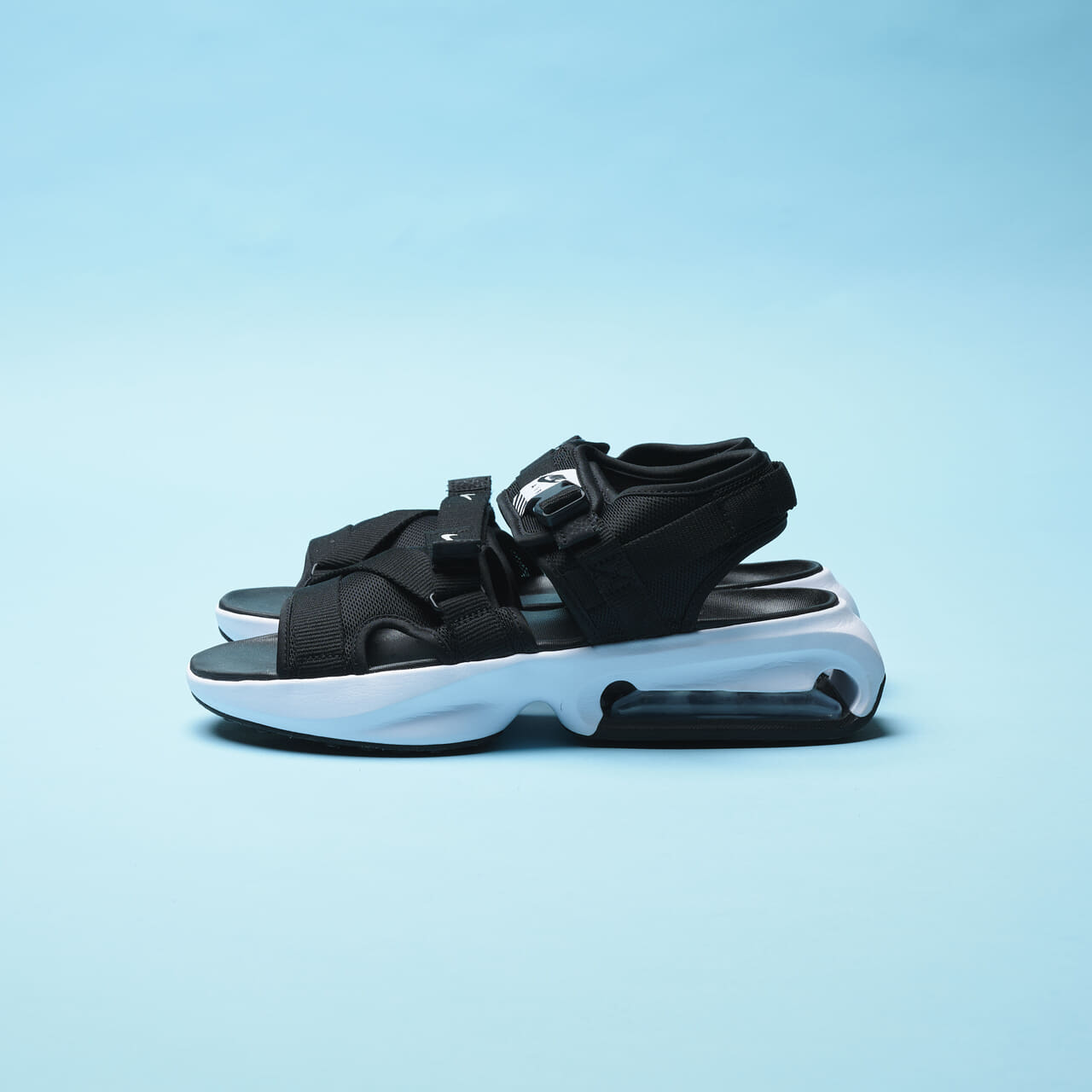 7月に買うべきナイキのサンダル NIKE AIR MAX SOL SANDALのサイド