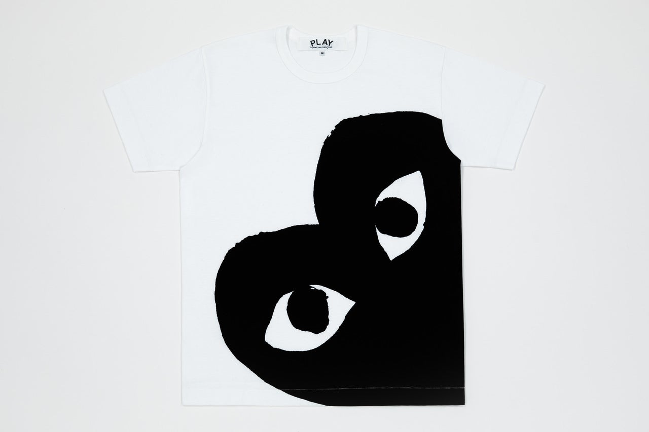 PLAY COMME des GARÇONS のビッグシルエットTシャツ ブラック 斜め