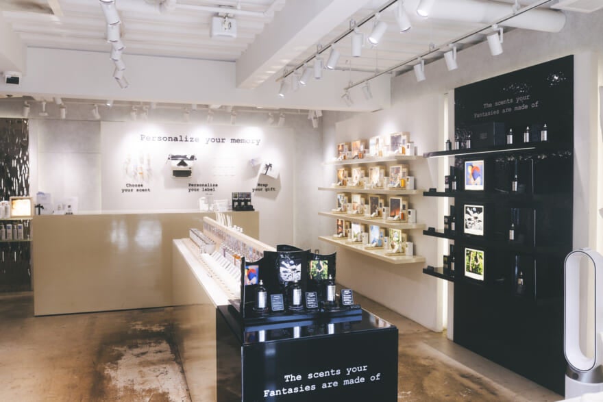 メゾン マルジェラ「レプリカ」フレグランス どこで買うことができるの？