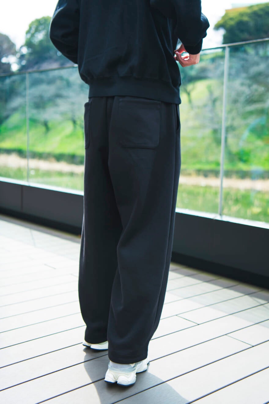 鈴々木響の私服＿パンツ背面