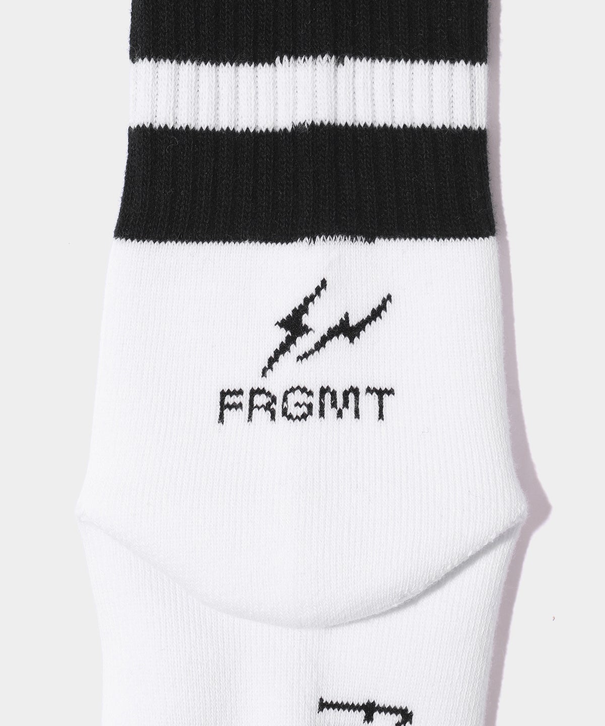 「FRGMT FUKUSKE SOCKS」 ロゴ ブラック