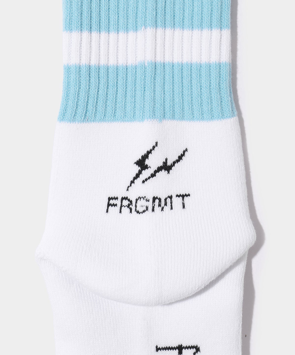 「FRGMT FUKUSKE SOCKS」 ロゴ サックスブルー