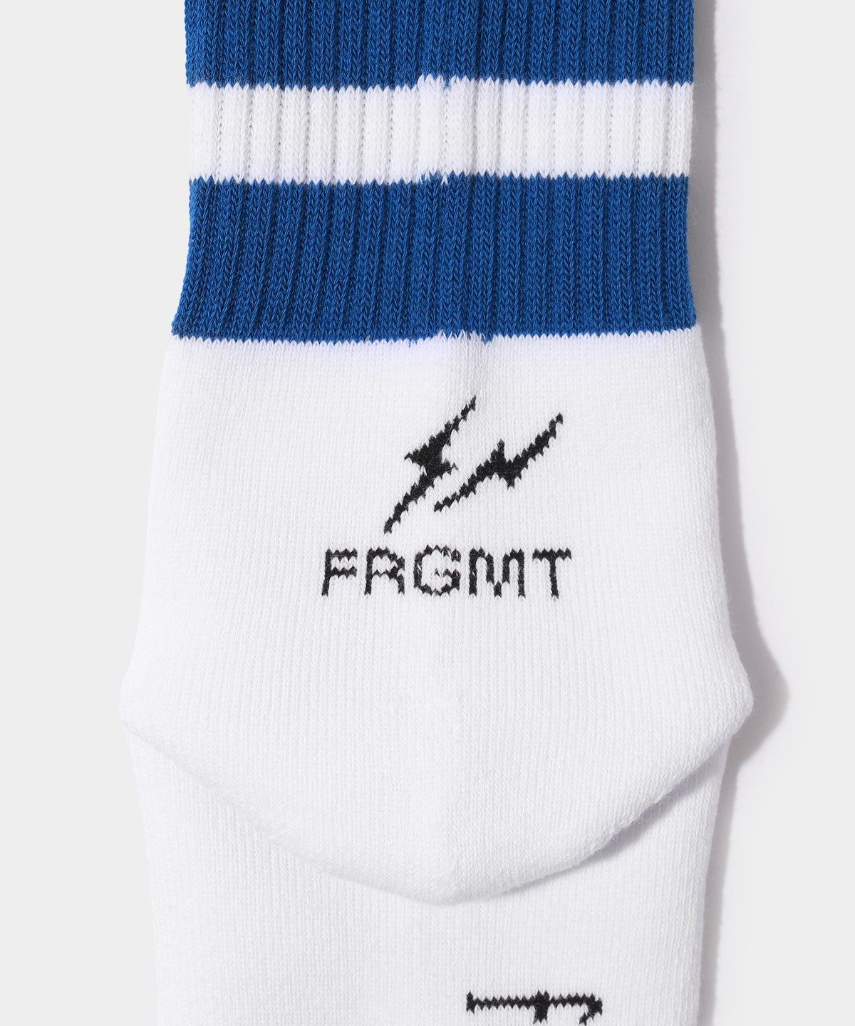 「FRGMT FUKUSKE SOCKS」 ロゴ ブルー