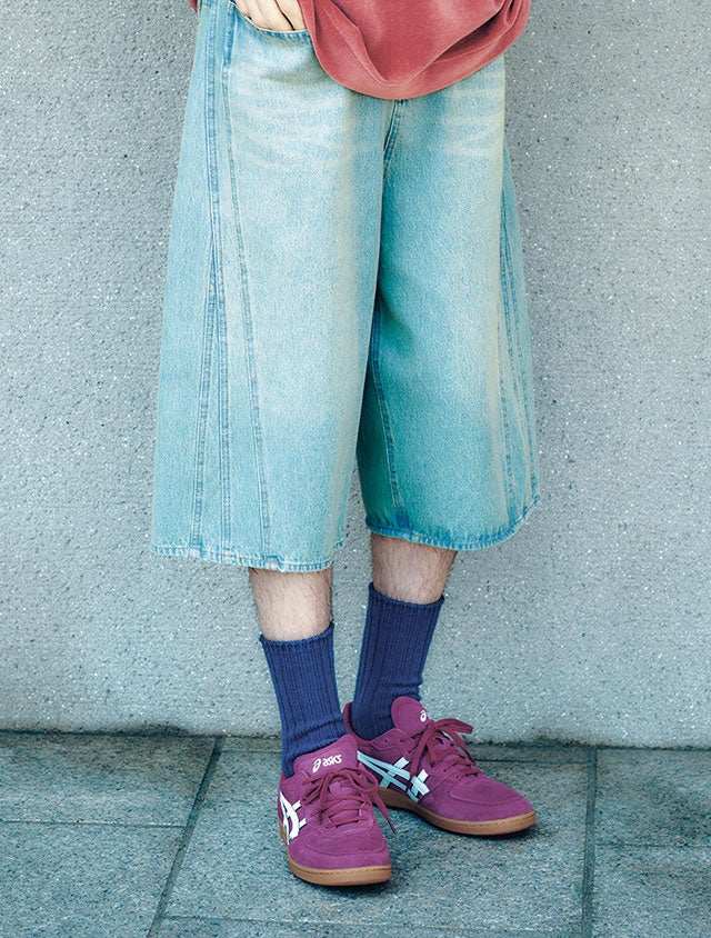 アシックスジャパンのスニーカー