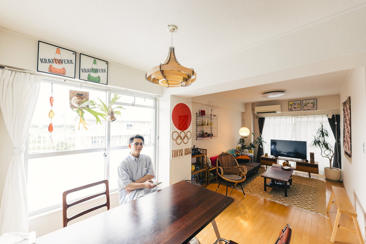 「2LDK+BALCONY 60平米 33帖」服も家具も、“好き”を寄せ集めて。自分らしさがにじむヴィンテージとの暮らし【おしゃれ男子の部屋カタログ／Vol.37】